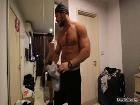 Gorgeous Bear Muscle | Does anybody know his name?