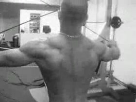 18 y/o Romanian Bodybuilder