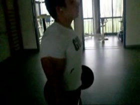 Lorenzo works out arms