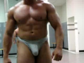 Karl Kasper gym posing