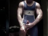 Big muscle guy jerk off