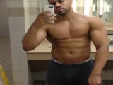 Rafael Leonidas: Gym Flexing
