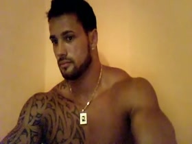 MUSCLE EYE CANDY 4 YOUR FANTASY !