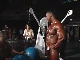 ROIDGUTTED ART BACKSTAGE