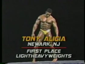 VINTAGE BLACK MUSCLE !