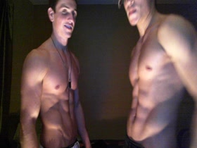 Justooraw and Unknown Male Flex Off