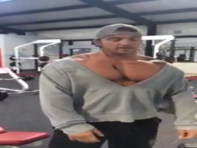 Gary Taylor pec workout