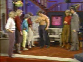 Bob Paris Wows the Ladies...