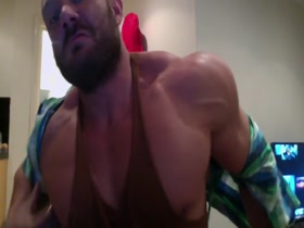 MUSCLE WORSHIP !!!!!