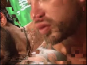 Thumb 16