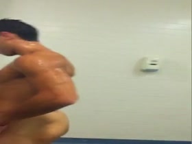 Thumb 16