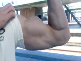 Thumb 20