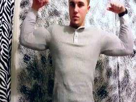 sexy teen bodybuilder