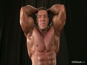 Pablo Ayala - Backstage Posing