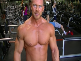 David Paterik Posing