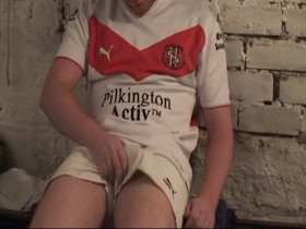 player gets his dick sucked