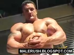 MUSCLE - MAN !