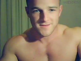 SMOOTH BUBBLE BUTT !