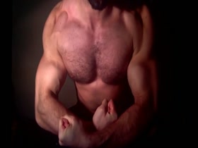 Natural Muscle Kevin Flex