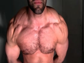 Kevin hary muscle flex