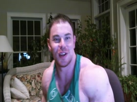 MuscleGodBrendan flexing update (April 2014)