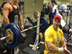 Muscle beasts benching