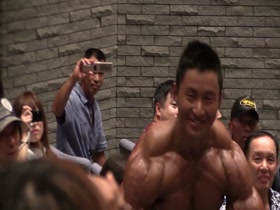 Masashi Suzuki guest pose + interview