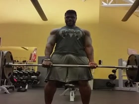 massive bulge deadlift