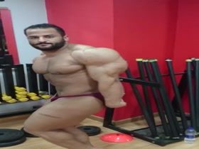 Ahmed Elsharawy posing practice