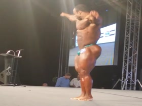 HOT BODY !