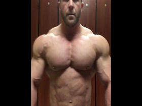 HOT MUSCLE ! 2