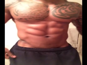 BLACK MUSCLE !