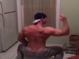 HOT MUSCLE BODY ! 2