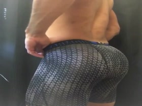 HOT BUBBLE BUTT !