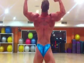 Tim Flexing
