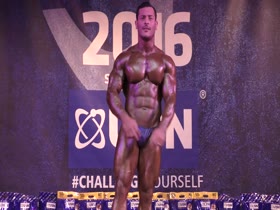 Hani Anwar posing routine