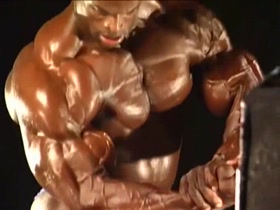 Ronnie Coleman Huge