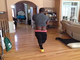 Kevin Hart Butt
