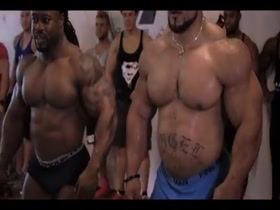 HOT MUSCLE !