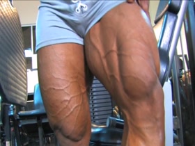 BLACK MUSCLE !