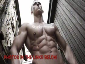 Insane shredded model Charlie