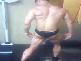 Cheking the legs before contest