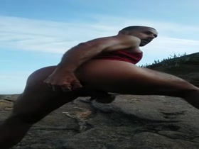 HOT BUBBLE BUTT !