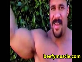 Thumb 16