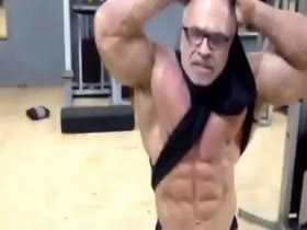 muscle daddy-11