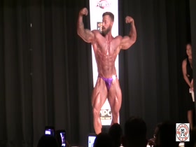 Sexy Bodybuilder in Purple - Posisng Routine