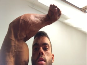 Thumb 17
