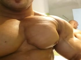 MUSCLE BEAST