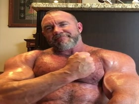 MUSCLE BEAST