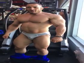 Arab Bodybuilder posing